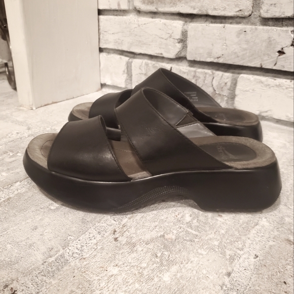 Dansko slip ons - Picture 1 of 7